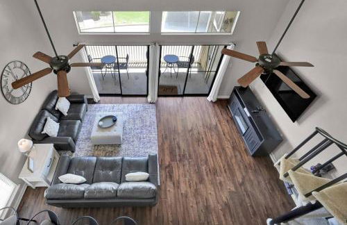 April Point Dr S - Photo 9