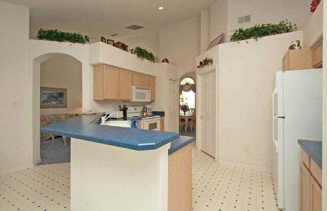 Greater Groves-4 Bedrooms Home W/pool-5204GG Home by RedAwning - Photo 14