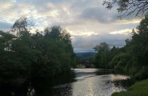 Modern apartment on the river in Callander - Foto 10