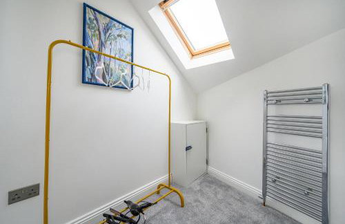 Spacious 6 Bedroom Escape with Hot Tub, Games Room & Karaoke in Yorkshire - Foto 17