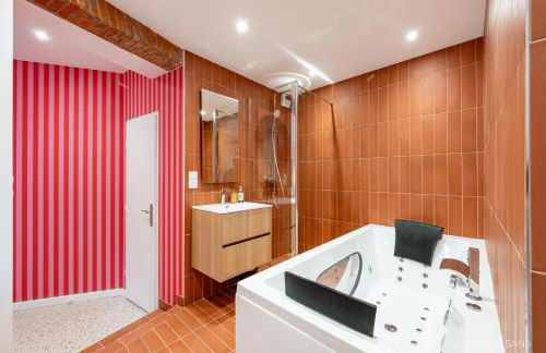 Le Dalmatie - Sauna - Jacuzzi - Clim - Gare SNCF - Photo 13