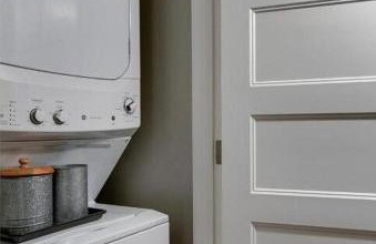 Modern Townhome Near Downtown walk to CWS! - Foto 5