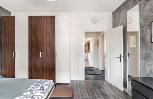 Maybach Apartments - Modern & Spacious, near Düsseldorf Messe, free Private Parking - Foto 37