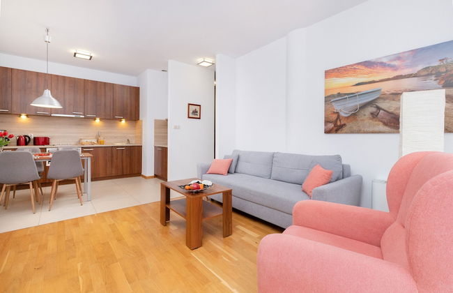 Willa 4 Pory Roku by Renters - Photo 1