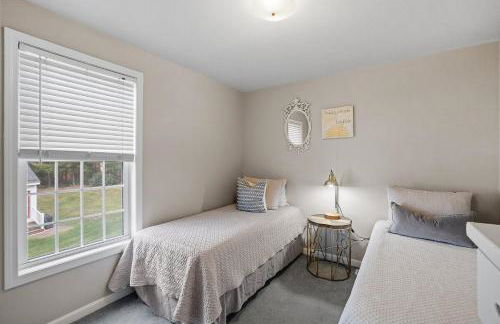 Modern Open Concept 4 Bed 2 5 Bath Mid to LongTerm Private Single Family Home - Foto 22