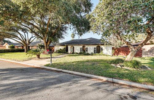 3 Mi to Downtown McAllen Quiet Home with Pool - Foto 28