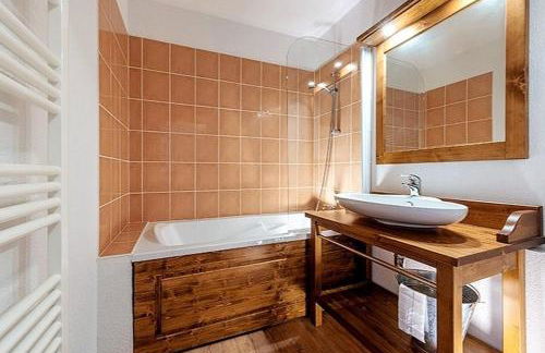 Appartement Abries - Jacuzzi et piscine - Pied des pistes - Duplex 6 personnes - Résidence étoilée - Photo 4