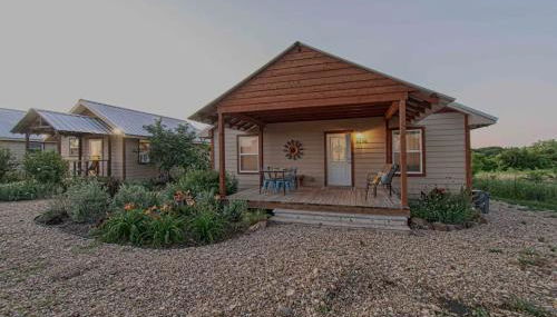 Lodge One with Scenic View - Photo 2