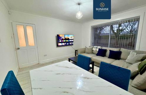 FERRY HOUSE - 4 Bed House, Great for Contractors, Fully Equipped, Private Parking, Easy Ring Road Access by SUNRISE LONG LETS and SERVICED ACCOMMODATION DUNDEE - Foto 12