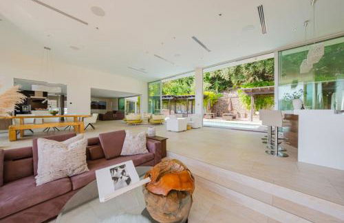 Beverly Hills Ultra Luxury Villa with Pool and Theatre - Foto 18