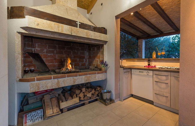 Spacious Holiday Home With Swimming Pool - Foto 32