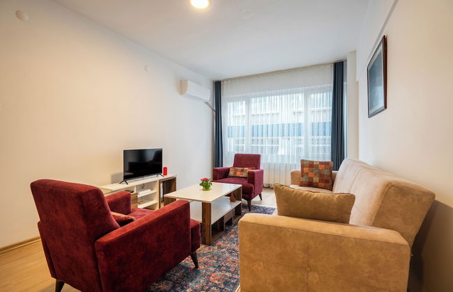 Charming 3-bedroom Apartment in the Heart of Kadıköy - Photo 16