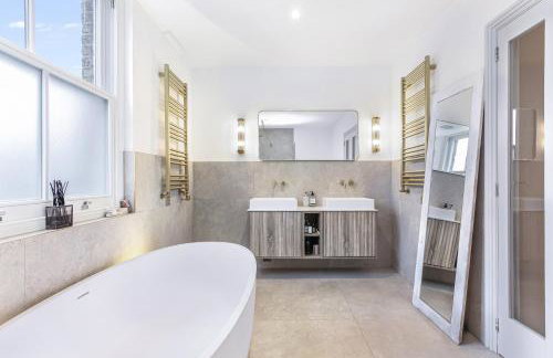 Large Modern Family Wandsworth Home - Sleeps 12 - Foto 13