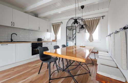 Franc Holiday House With a Spacious Terrace, Hot Tub And Sauna - Foto 9