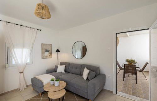 Salty Beach Cottage, 20m from Kini Beach - Foto 4