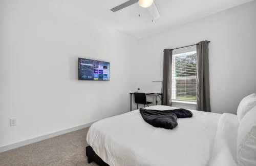 Cozy 2 BR Apt |King Bed |Pool |Gym| Close to Mayo - Foto 7