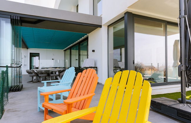 Villa in Marbella With Private Heated Pool - Photo 52