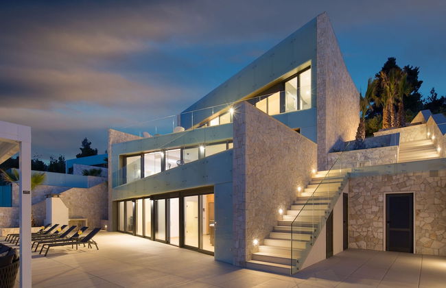 Beach Villa in Korcula with Pool, Sauna & Hot Tub - Photo 30