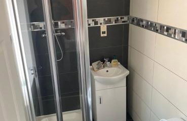 5 bedroom ensuite spacious house - Foto 9