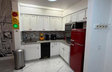 Disney Princess and Heroes Apartment Accessible - Foto 31