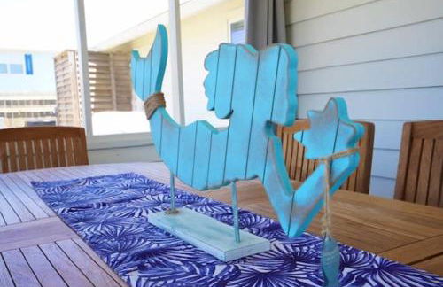 Southern Mermaid Cottage- Pet Friendly Fenced - Photo 37