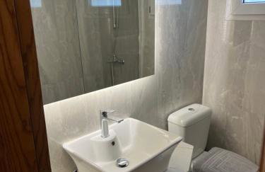 Cozy Kolonaki Retreat - Photo 5