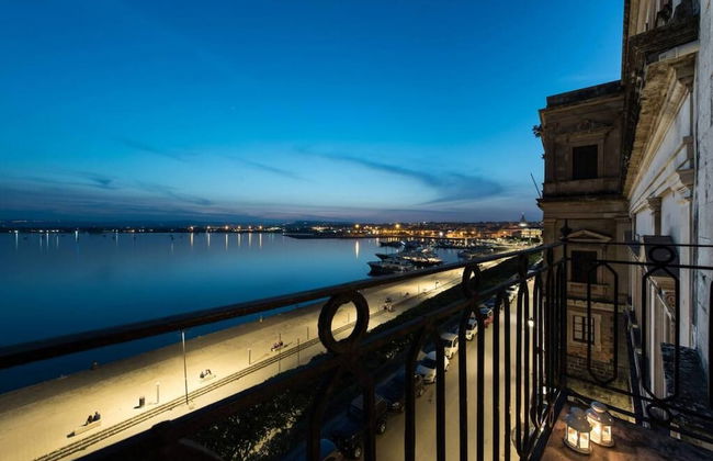 Duomo sea Side Deluxe Apartment - Foto 38