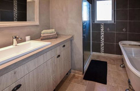 3 Bedroom Lovely Home In Goudargues - Foto 23