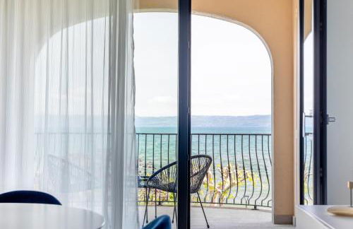 Casa Vacanze Maddalena - Palazzetto sul Lago - Diamante Blu - Foto 13