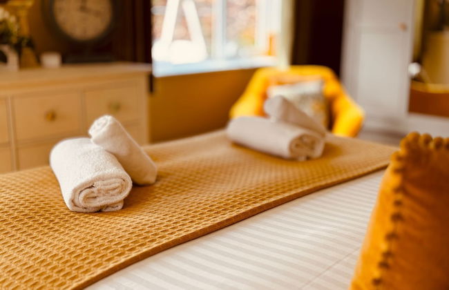 Luxury Adult-only 2-bedroom Bungalow With Hot Tub - Foto 24