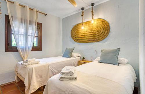 La IBICENCA & JACUZZI by XimoApartments - Photo 24