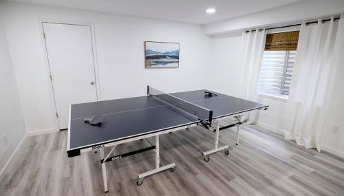 Pet Friendly Mtn Getaway Ping Pong Table King Bed - Photo 3
