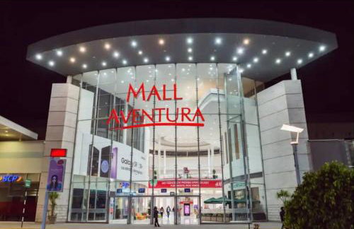 King Bed, 3 miles to Stadium - Foto 13