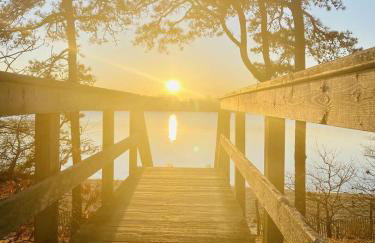 Fully Renovated Walk to Scargo Lake - Foto 27