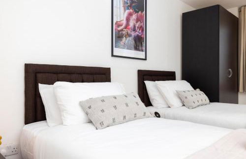 Cosy, modern high rise with views! 2 bedroom - Foto 9