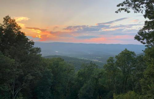 Overlook Cabin Hot Tub, Amazing Views, Fireplace - Foto 38