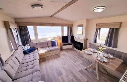 Ocean Bliss-Beach Front - Lux- Sea View- 3-Bedroom Caravan- 8 Sleeps - Photo 41