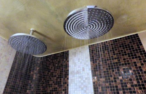 Purer Luxus in Zwickau Planitz - Exklusive Ferienwohnung für bis zu 10 Personen! - Foto 7