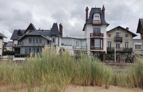 Grand studio face à la mer - Photo 18