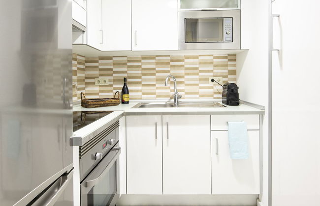 2 bedroom Apartment in Marbella with swimming pool and terrace - Photo 5