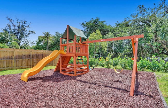 7 Br Home with Pool Gameroom & Soccer - Foto 19