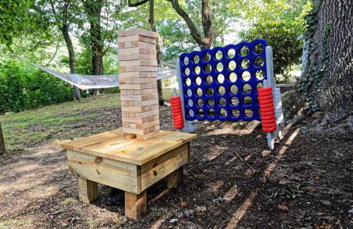 Stylish Lake Hs w/ hot tub: Walk to Blk Mtn Shops - Foto 21