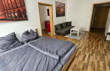 FERIENWOHNUNG 50m2 APARTMENT in ZITTAUER STADTZENTRUM INNENSTADT INNENRING TOP LAGE - WOHNEN AUF ZEIT IN ZITTAU - 1 RAUM WOHNUNG - Foto 10