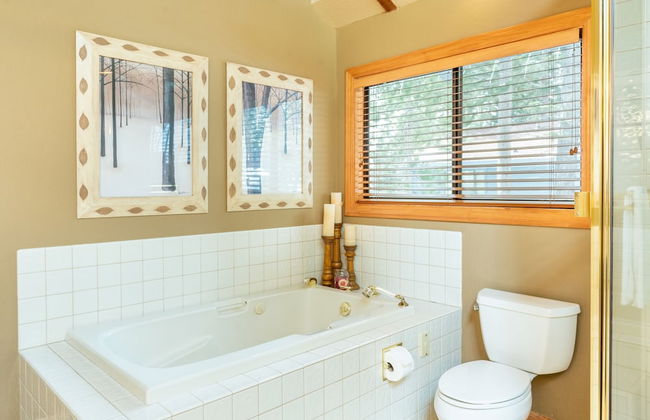 Frosted Shore by Avantstay Luxury Lake Views - Photo 23