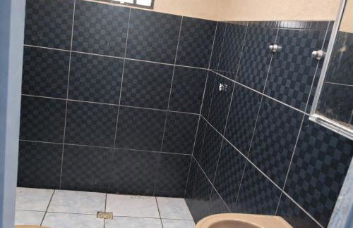 Casa inteira com árvore e rede perto do Aeroporto de CG - Foto 5