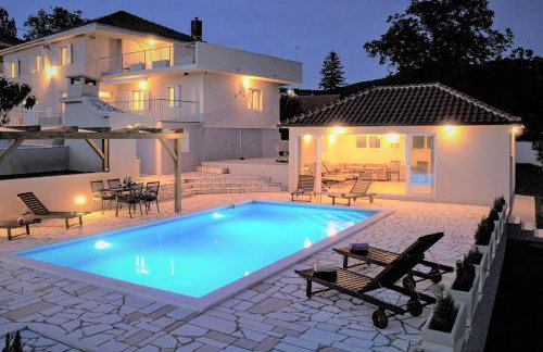 Villa Gorana with large private pool - Foto 52