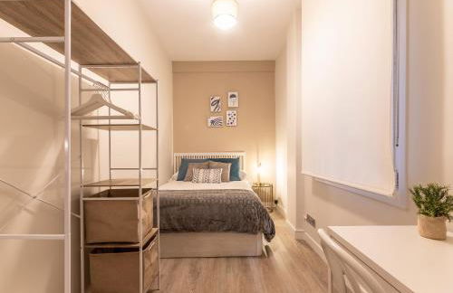 Recién reformado junto a metro San Mamés - Foto 10