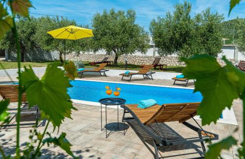 Holiday House Marina with pool - Foto 31