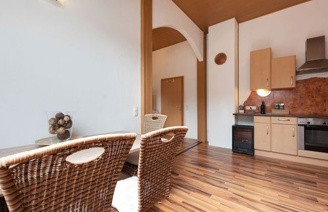 Modern Holiday Home in Pinsdorf With Garden - Photo 11