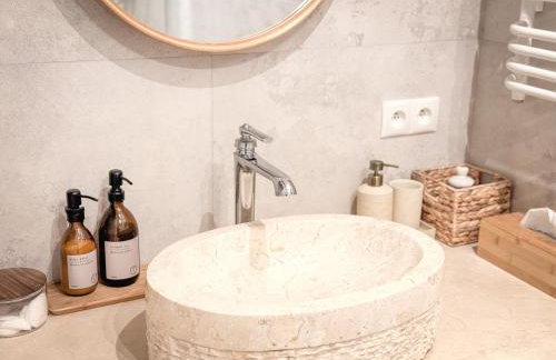 COZY COTTAGE IN THE WOODS - Przytulny domek w lesie - Photo 9